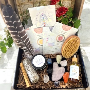 Chakra Healing Gift Set, Spiritual Self-Care, spiritual healing, spa gift for women, Self Care gift box, thinking of you, gift for her