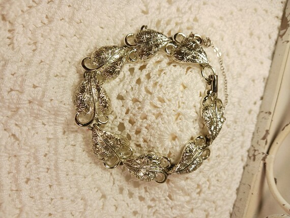 Coro signed Silvertone Leaf Bracelet, Embossed He… - image 5