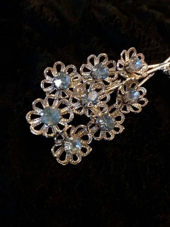 Blue Rhinestone Flower Bouquet Brooch, Vintage Floral… Gem