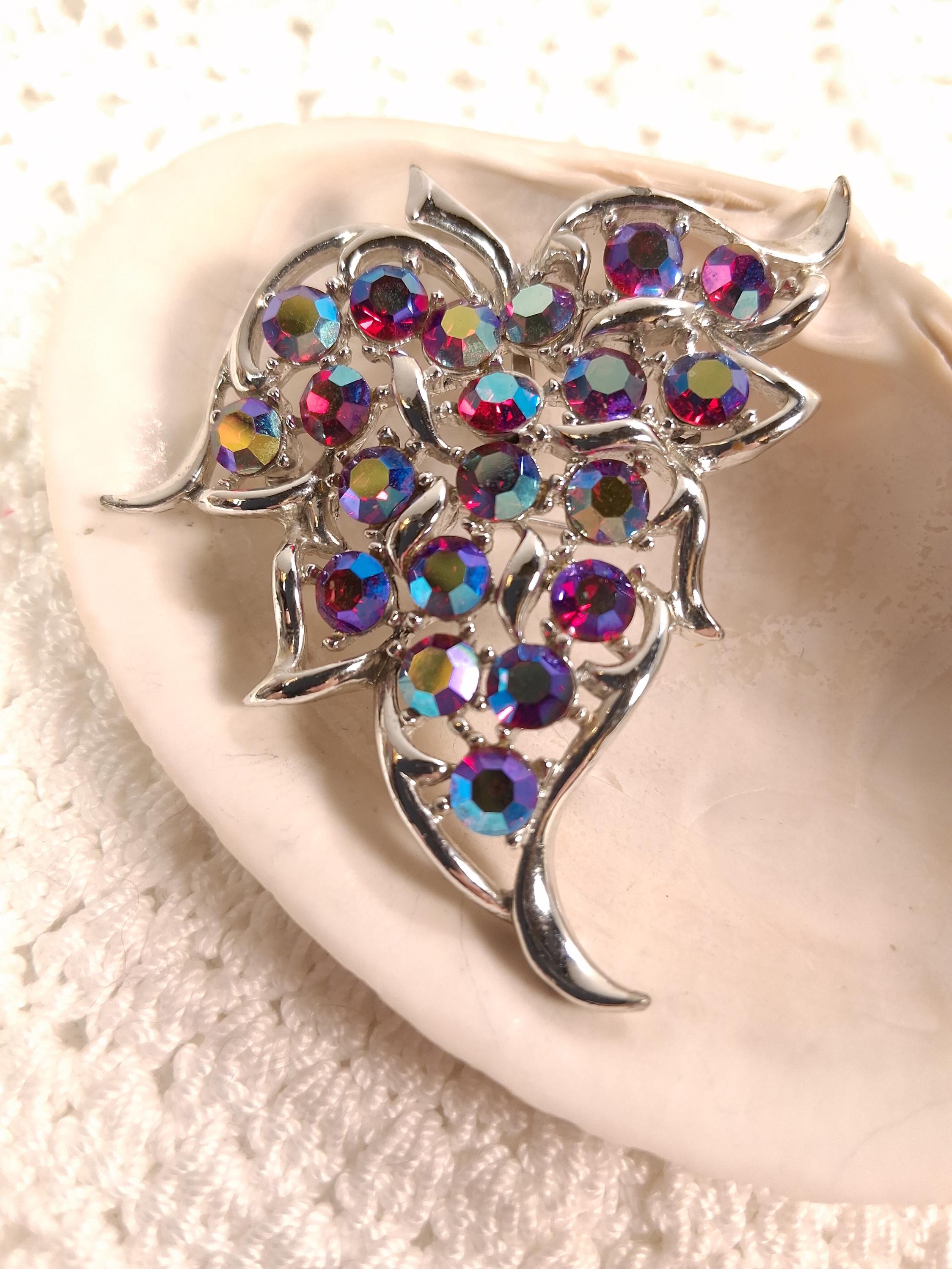 Sarah Coventry Leaf Brooch - Etsy