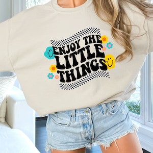 Retro Sweatshirt, Good Vibes Sweatshirt, Positive Quote Sweatshirt, Aesthetic Sweatshirt, Have A Good Day Shirt, Gift for Teacher
