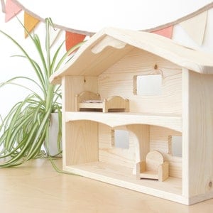 Wood Dollhouse| 1:16 Scale Cozy Cottage | Waldorf Wooden Dollhouse | Montessori Peg Doll House