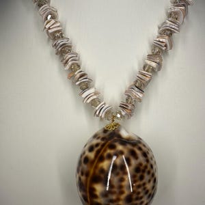 Cowrie shell pendant Shell and Czech glass bead handmade chain Beachy cruise jewelry Summer cowrie shell pendant necklace Bohemium jewelry