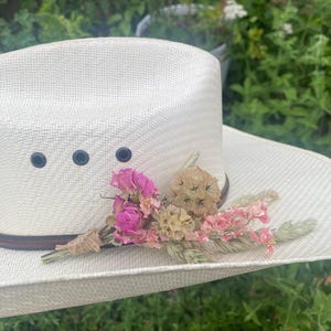 Dried Flower Hat Clip | Hat Bouquet | Boho Hat Accessory | Western Hat Decor | Handmade Floral Clip | Clip On Flower Accessory