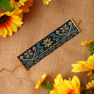 Handmade beaded bracelet, Ukrainian bracelet, handmade Ukrainian bracelet, Bracelet with ukrainian pattern, Made in Ukraine, support Ukraine
