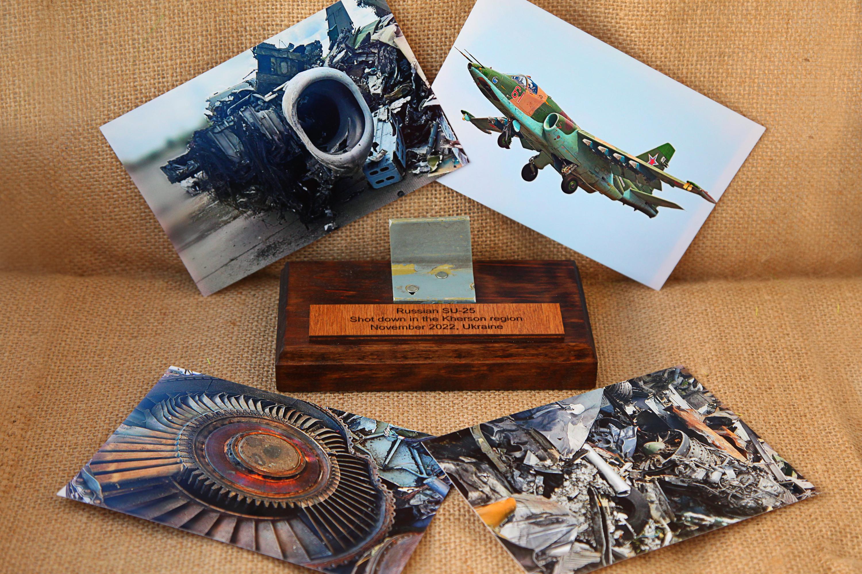 Amazon | HOBBY MASTER 1/72 完成品 ソ連 Su-25 SM Red 25