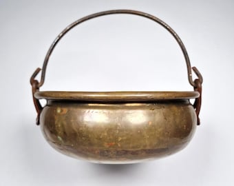 Vintage Brass Cauldron Pot Planter Kettle Jardiniere Iron Handle Rustic Handmade