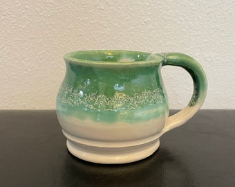 Green and white ceramic mug, 7.5 ounce