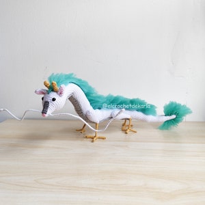 Dragón oriental, Haku amigurumi crochet vista lateral patrón de dragón tejido