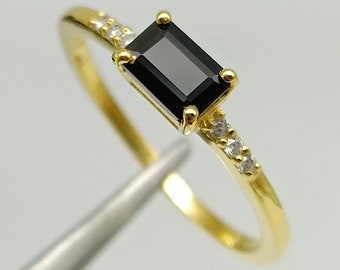 Emerald Cut Black Diamond Ring | Princess Cut Diamond Ring | Multi Diamond Engagement Ring | Solid Gold Ring | Minimalist Ring | Unique Ring