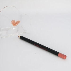 Babe Cave  Light Pink Lip Liner