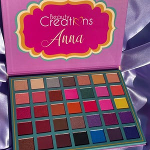 Anna  Eyeshadow Palette
