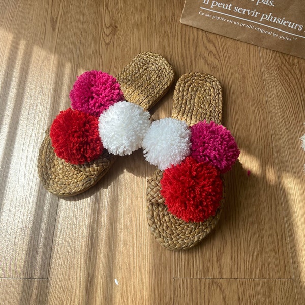 Beach Slippers, Sandals , Straw Sandals Bohemian, raffia shoes , Summer Sandals, Greek sandals,  slippers, Pom pom sandals, Bridemaids Gift