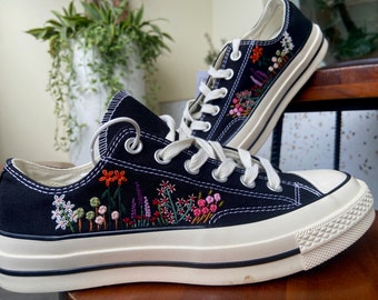 Custom Converse Chuck Taylor Embroidered/Wedding Flowers Embroidered Converse Low Tops/Wedding Roses Embroidered Sneakers/