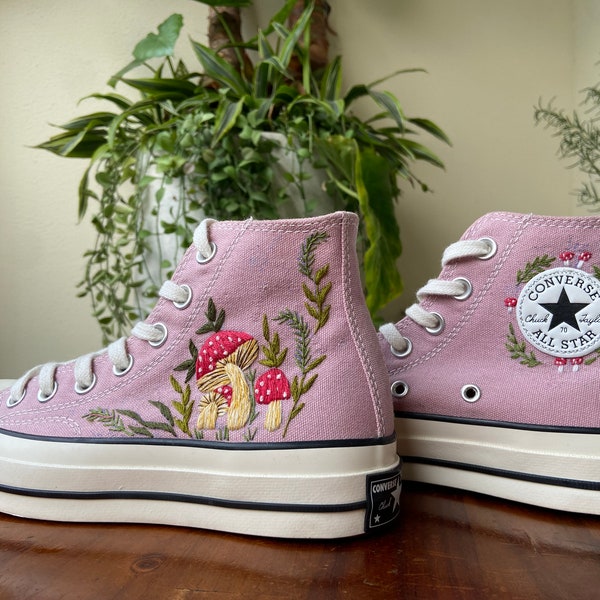 Embroidered Converse/Mushroom Converse/Embroidered Orange mushrooms And Flower/Converse High Tops Chuck Taylor 1970s