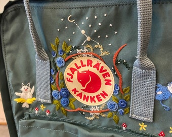 Katze & Blume bestickter Kanken Rucksack / Fjällräven Kanken Embroidery Backpack / Fjällräven Kanken bestickte Blumen /