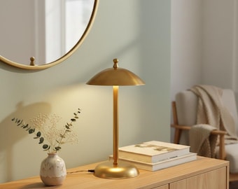 Mid Century Modern Messing Pilz Lampe | Gold gebürstete Kuppel Schreibtischleuchte