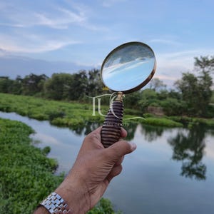 Antique Brass Magnifying Glass 10X Lens – Vintage Handheld Magnifier for Reading, Collectibles, Crafts & Decor