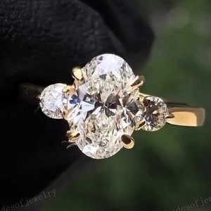 Three Stone 2.20 Ct Oval Cut Lab Created Diamond Engagement Ring, 14K Gold Oval CVD Diamond Wedding Anniversary Gift For Her, Proposal Ring