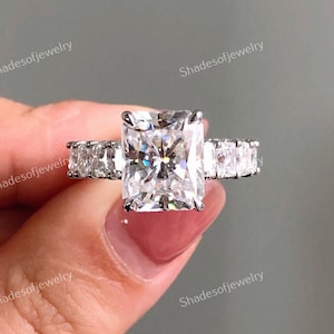 IGI Certified 2.50 CT Radiant Cut Lab Grown Hidden Halo Engagement Ring, 14K Solid Gold Wedding Ring, Bridal Promise  Ring, Anniversary Gift