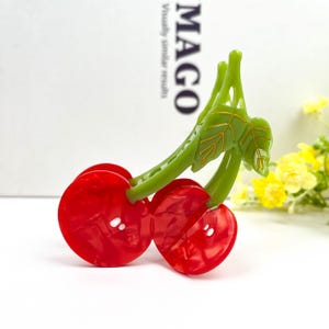 Haarclip met rode kersen, klauwclip met zoet fruit, milieuvriendelijke haarclip met acetaatkers, perfect cadeau voor haar