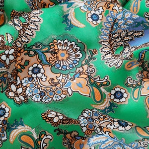 Tessuto di cotone marocchino, tessuto floreale, tessuto per abbigliamento, tessuto tagliato su misura, abito, kimono, camicia, pantalone, tuta