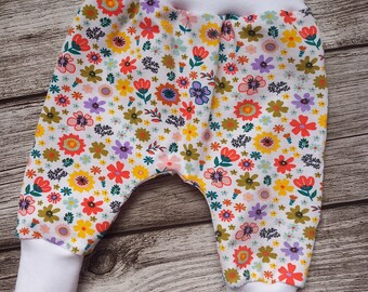 Baggy Pants Frühling  Sommer Blumen  Gr. 56 62 68 74 80 86 92 98 104 110 116 122