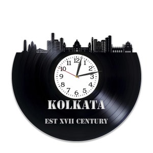 Horloge en vinyle de Kolkata, idée cadeau d'anniversaire, art mural indien, décor de skyline de villes pour chambre à coucher, cadeau pour homme voyageur