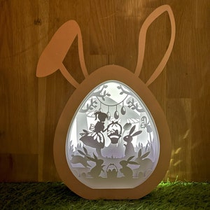 Lanterne en papier enchantée de lapin de Pâques - lanterne en papier pour travaux manuels Shadow box SVG - décoration de Pâques, cadeaux, pièce maîtresse - en couches 3D