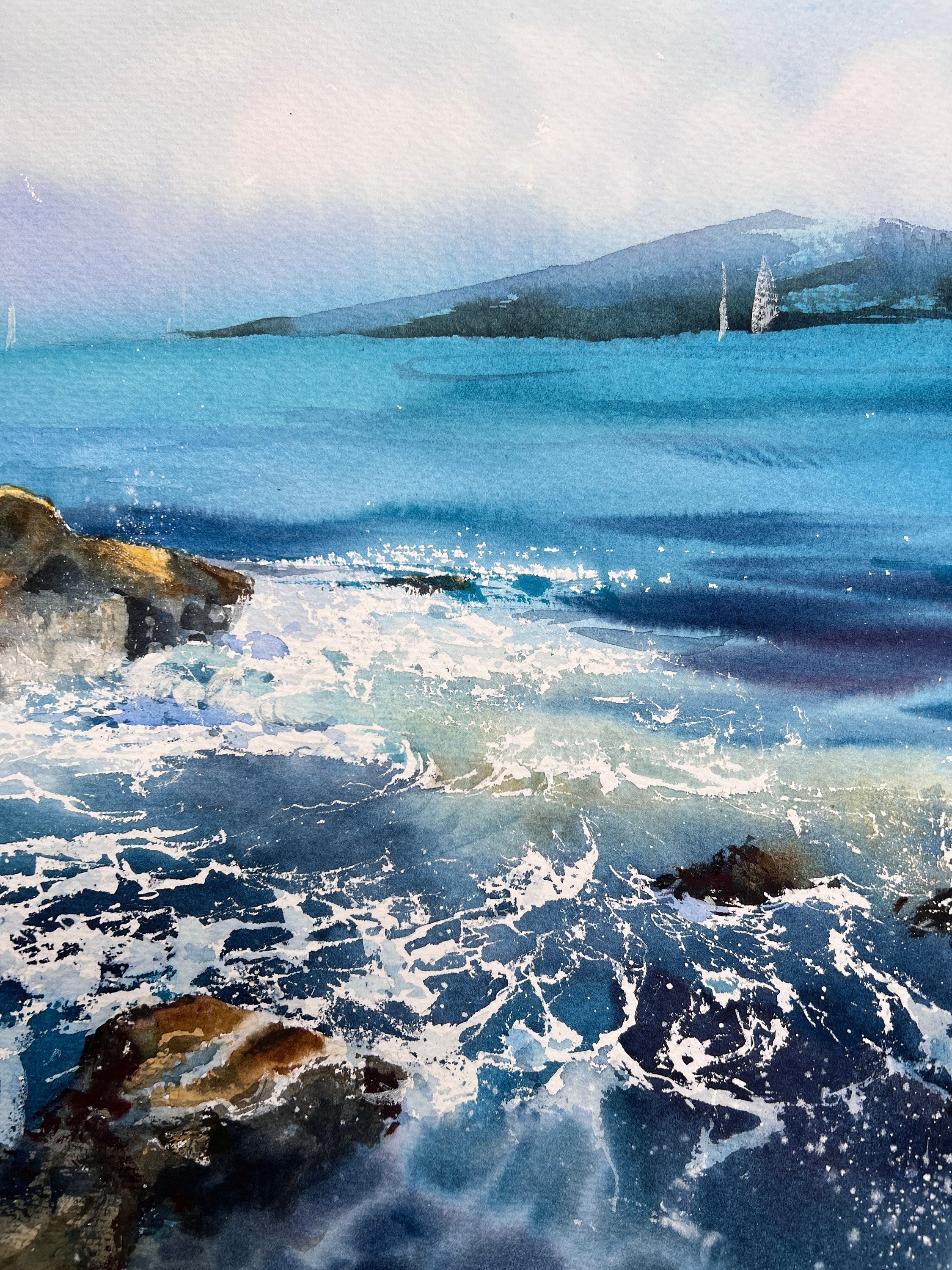 オリジナル海景水彩画：海岸沿いのビーチハウスアート（22 x 15インチ
