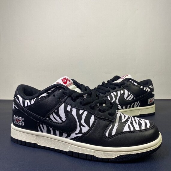 dunks zebra