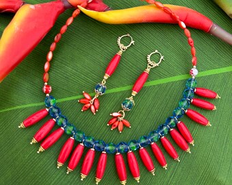 Ensemble collier et boucles d'oreilles Collier insolite Collier rouge femme Collier extravagant Ensemble bijoux en bois Collier atypique