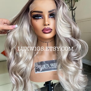 Espresso. Balayage con mezcla de cabello sintético humano. Peluca de encaje rubio platino y castaño oscuro. Peluca de 71 cm de largo. Peluca rubia larga con capas rizadas.