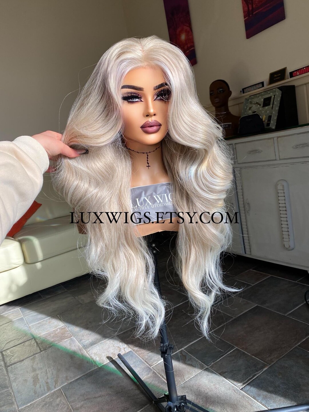 Jasmine Wavy Blonde Lace Front Wig – 28” Long Glueless  display picture 3