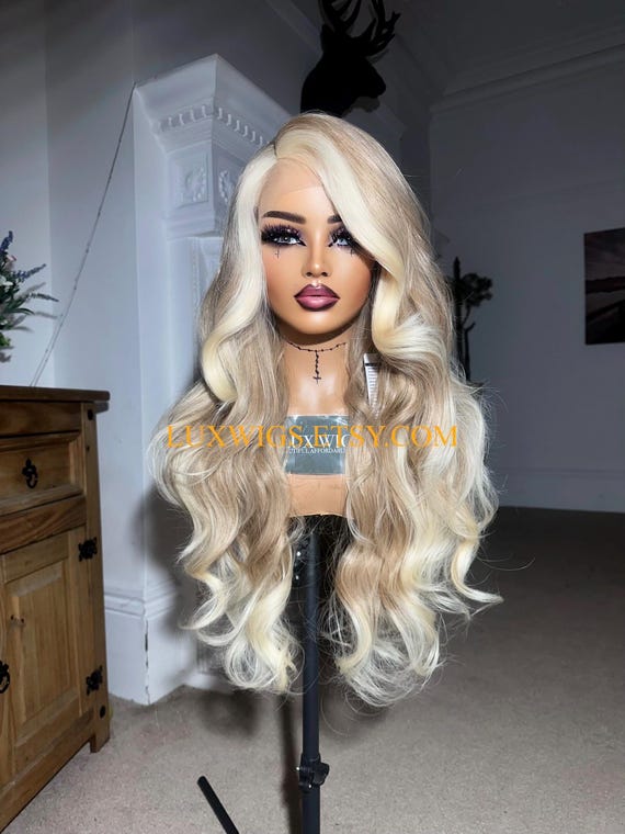 Sasha 28” Blonde Curved T-part Lace Front Wig – Glueless  display picture 1