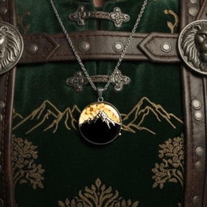 Mount Lonely Pendant Charm Necklace Fantasy Gift For Book Lover Men&#39;s Jewelry Inspired by Literature and Nature wear for Women Fantasy