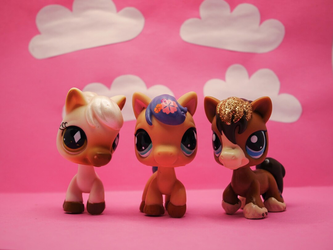 Littlest Pet Shop RARE Brown With Glitter #2292 Flower #1621 White Horse  Diamond #739 EUROPE EXCLUSIVE Vintage Nostalgia Toy