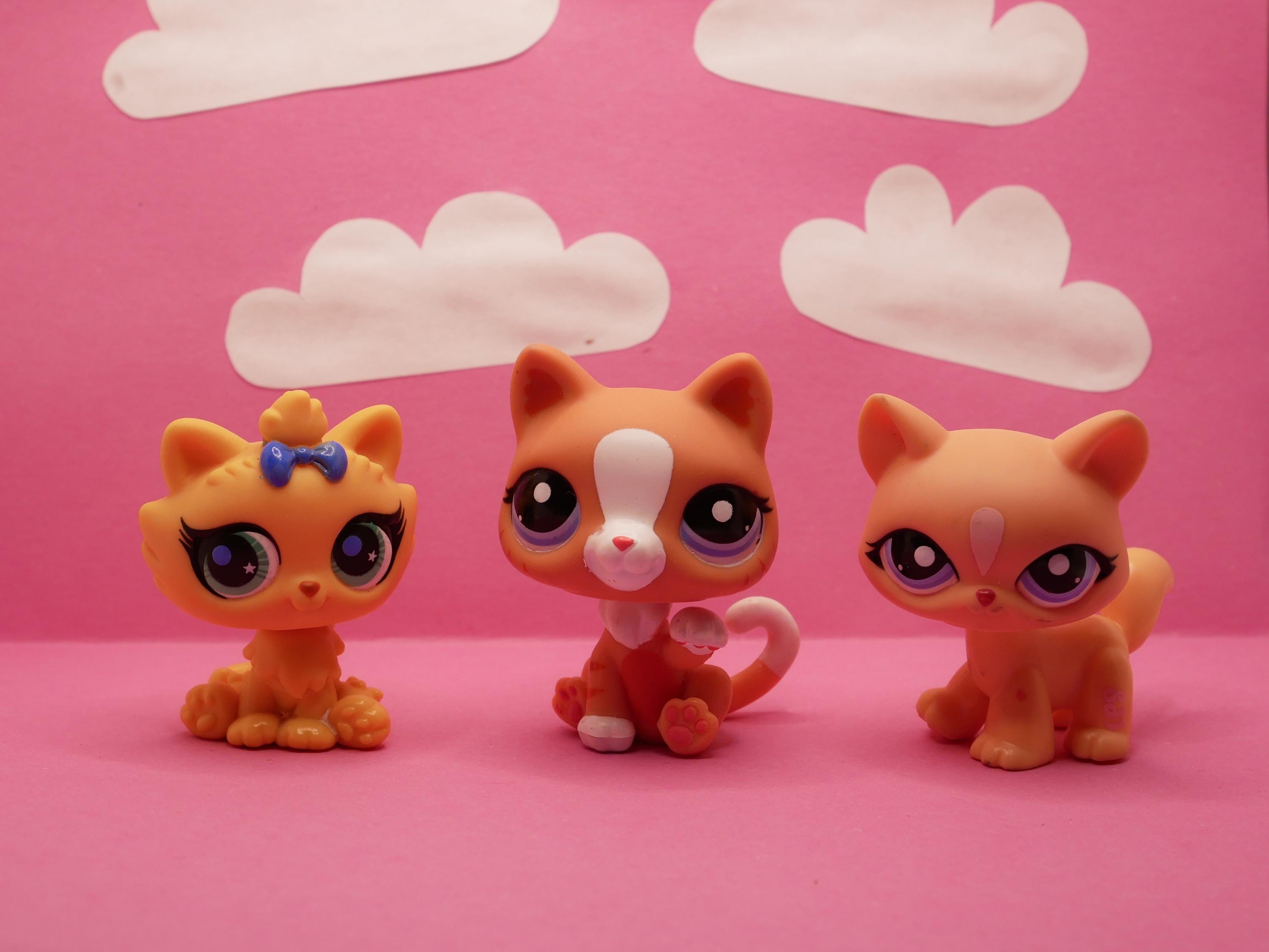 Littlest Pet Shop Cat LPS Yellow With Bow #2790 Yellow Destiny