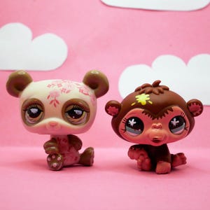 Littlest Pet Shop Panda avec fleurs # 904 Chimpanzé avec peinture # 663 LPS vintage Nostalgia Toy