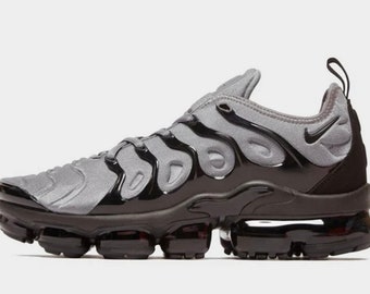 customized vapormax plus