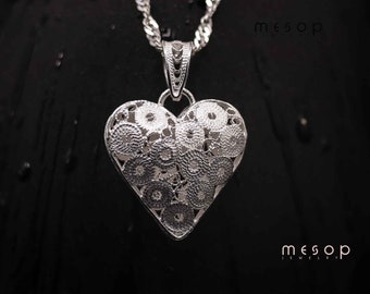 Heart Pendant with Patterns, Heart Necklace with Filigree Motives, Anniversary Gift, Everyday Necklace, Handmade Jewelry, Valentine's Gift