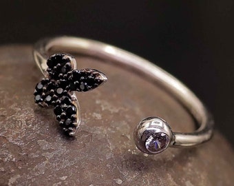 Minimalist Butterfly Ring. 925k Sterling Silver With Synthetic Zircon Stones. Adjustable Size. Gift Idea for Her. Daily Everyday Wear