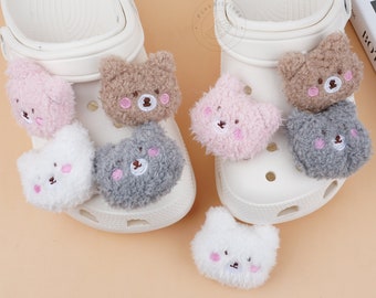 2 SZTUK/ZESTAW Ręcznie robiony puszysty niedźwiedź zawieszka do butów, klamry do butów, klamry do butów z kreskówek Kawaii zawieszki do butów, akcesoria do butów, urocze pomponowe klamry do butów