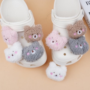 2 piezas/juego de abalorios para zapatos hechos a mano con forma de oso esponjoso, hebillas para zapatos, hebillas para zapatos de dibujos animados, abalorios para zapatos Kawaii, accesorios para zapatos, lindas hebillas para zapatos con pompón