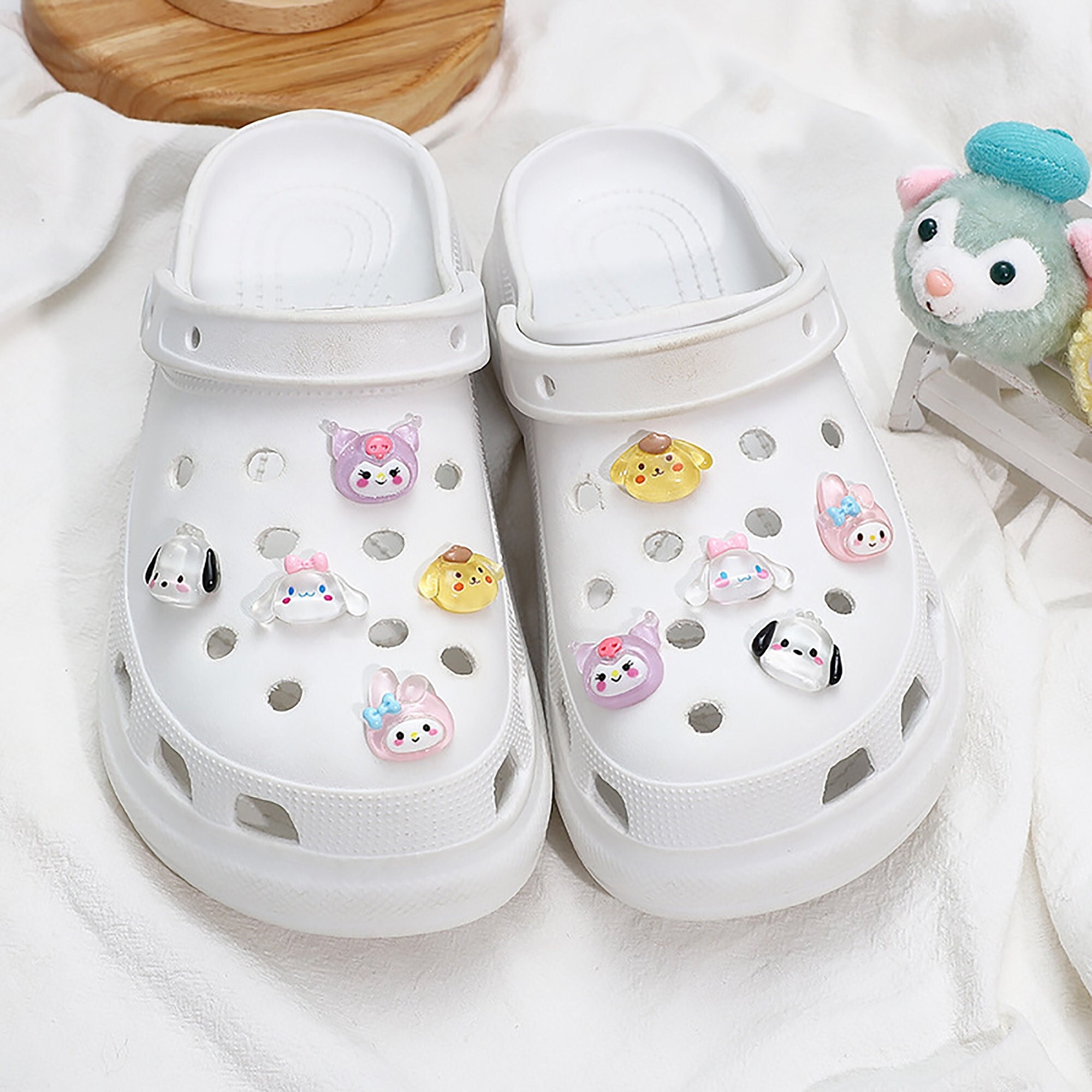 DIY CUSTOM GLAM CROCS- HOW TO BLING YOUR CROCS WITH KAWAII CHARMS & JIBBITZ  , RHINESTONES & PEARLS 