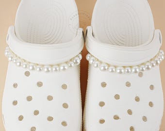 2pcs Pearl Shoe Chains,Pearl buckle for shoes,Shoe decoration,Wedding shoes charm,Pearl Shoe Charm,Gift for friend,Bridal Shoe Accessories