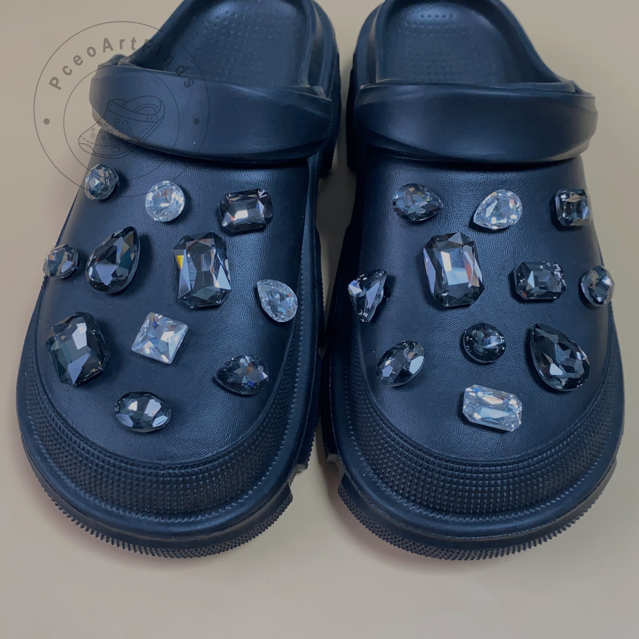Louis vuitton crocs jibbitz - Etsy 日本
