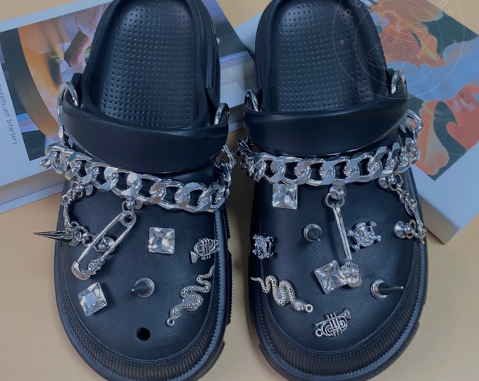 FREE CHARM Gothic/vampire Style Croc Charm Set, Velvet Rose Jibbitz, Goth Croc Jibbitz, Shoe