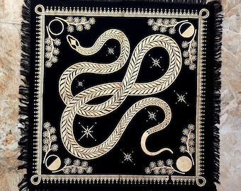Tarot Altar Cloth Occult Grimoire Golden Snake Dragon Table Deck Napkin Cloth Witchery Supplies Home Decor Bandana Spiritual Witchcraft