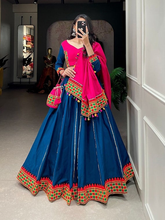 Aggregate 125+ blue and red combination lehenga super hot